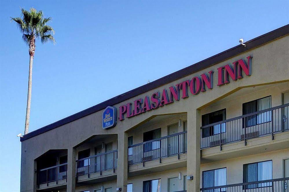Best Western Plus Pleasanton Inn Экстерьер фото
